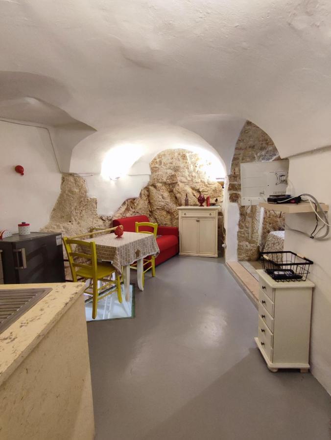 Ostuni- Casa Cisterna Porta San Demetrio Apartment Екстериор снимка